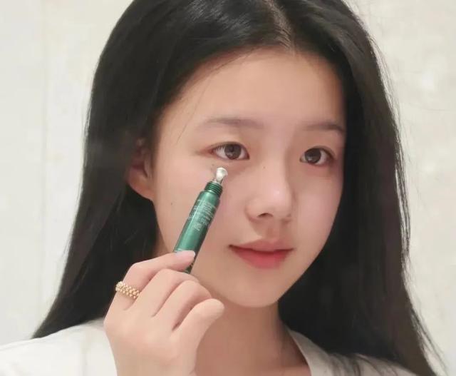 貴婦級的HR赫蓮娜哪些護膚品值得最先入手(貴婦級的HR赫蓮娜哪些護膚品值得最先入手)(13)