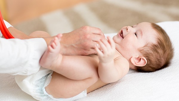 幼兒如何做好家庭教育？家庭教育父母應做好示范