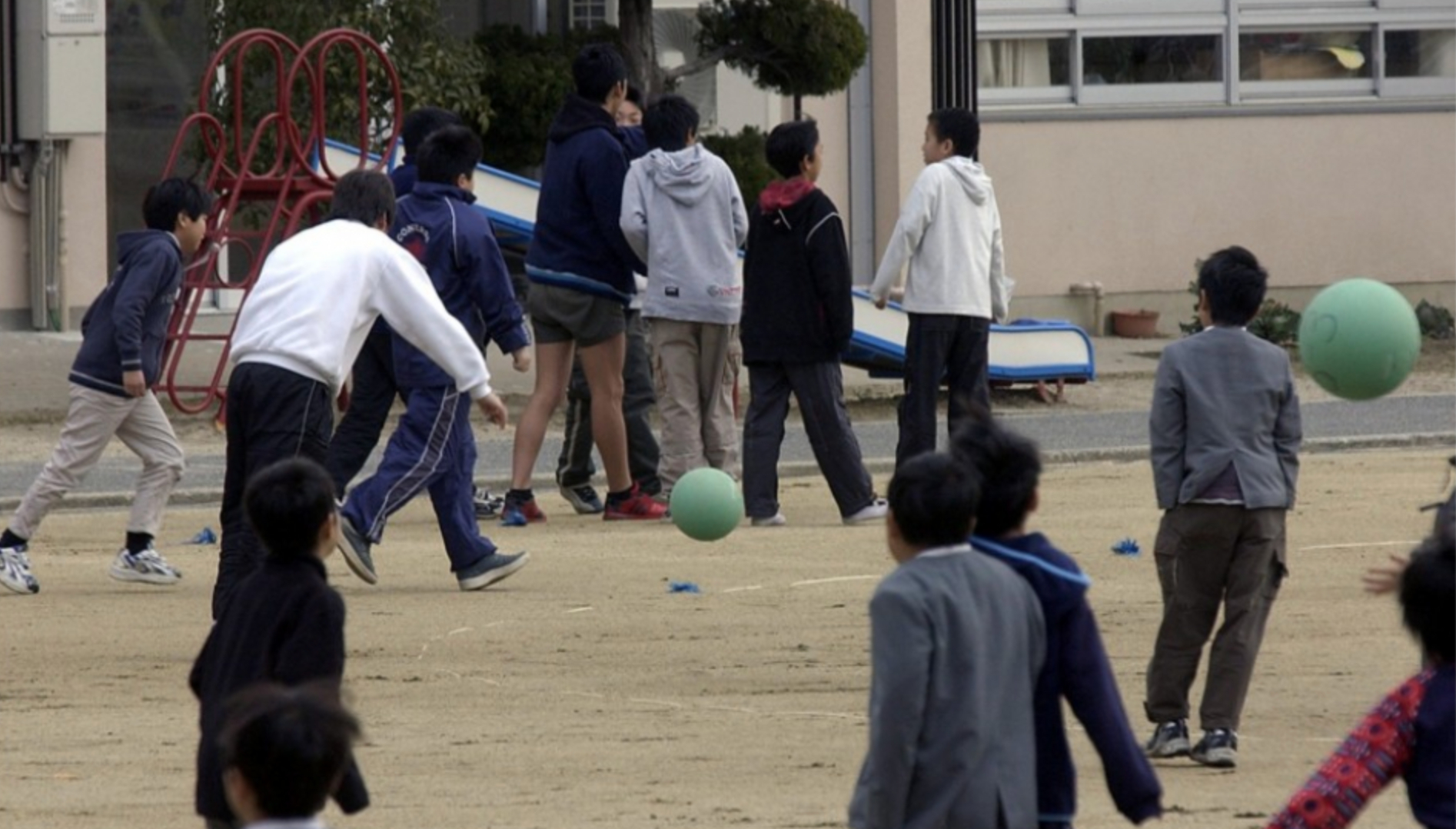 日本校園霸凌創十年新高：日均發生超1800起，近30萬學生拒絕上學