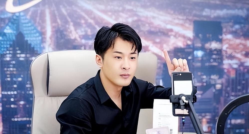 快手網紅排行榜前十名(身價上億的六位網紅)的圖片 4 快手網紅排行榜前十名(身價上億的六位網紅) 4