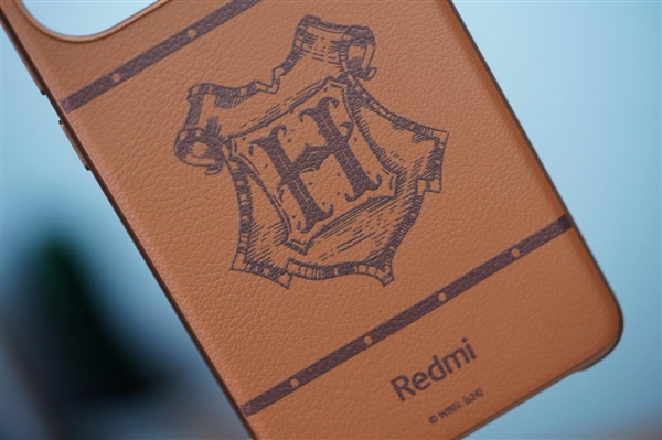 神秘感十足！Redmi Turbo 3哈利波特聯名款禮盒圖賞