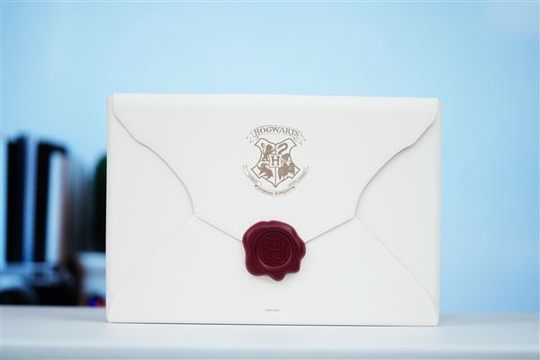 神秘感十足！Redmi Turbo 3哈利波特聯名款禮盒圖賞