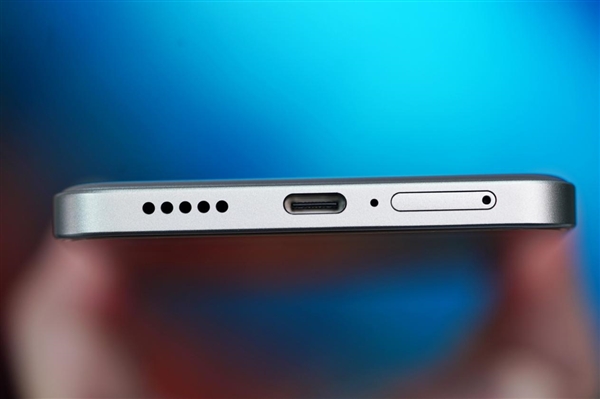 中端機首次用上驍龍8s Gen 3！Redmi Turbo 3圖賞