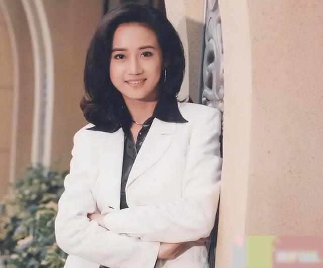 美尼姑 曾紅遍南北，搭檔梁朝偉，賈靜雯給她做配，卻突然出家（美尼姑曾紅遍南北）(3)