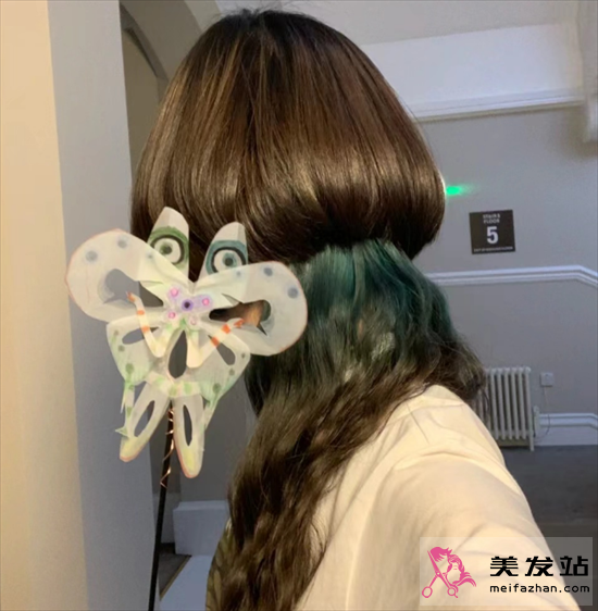 長發(fā)流行發(fā)型設(shè)計 水母頭高級又減齡