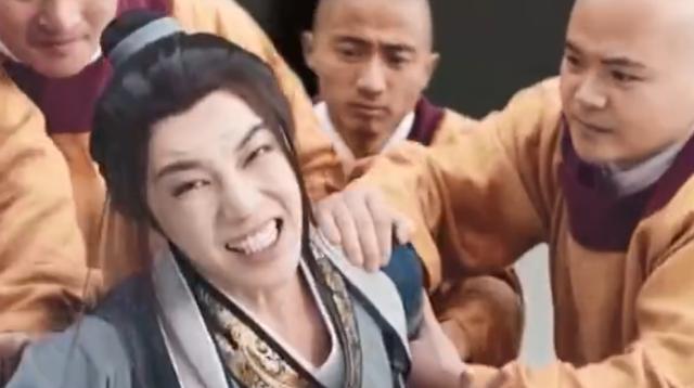 華晨宇扮古裝搞笑cos許仙 顯露出諧星體質（華晨宇扮古裝搞笑cos許仙）(1)