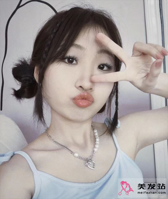 短發y2k發型 看起來超個性