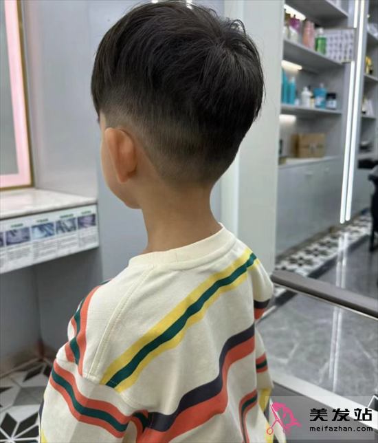 夏季兒童鏟青發型 率性利落巨清爽