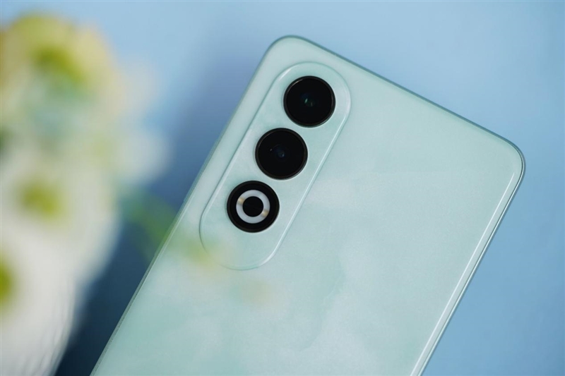 續(xù)航秒殺同價位所有手機(jī)！OPPO K12評測：5500mAh大電池能用一天半
