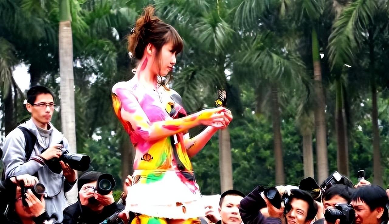 張悠雨魅惑666人體藝105張,火爆全網(wǎng)人體寫真照片的圖片 30 張悠雨魅惑666人體藝105張,火爆全網(wǎng)人體寫真照片 30