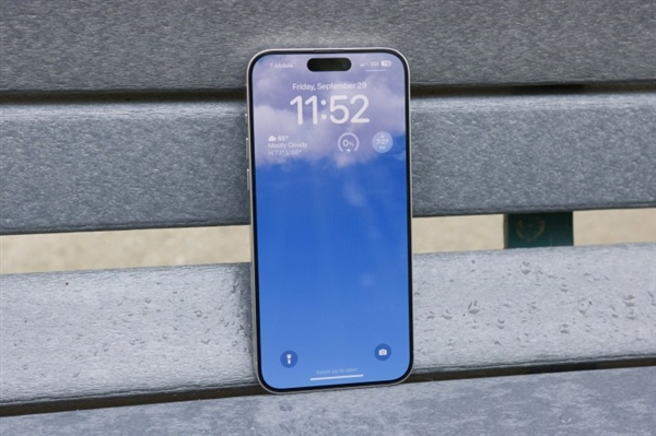 曝iPhone折疊屏可雙向折疊 OPPO周意保：外折沒有意義 3年內會消失