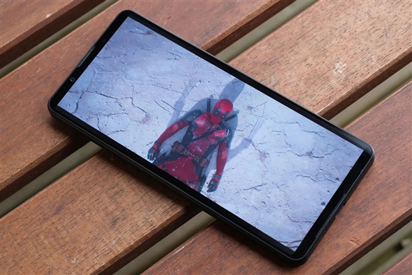 售價過萬！索尼Xperia 1 VI圖賞：無挖孔全面屏 行業(yè)罕見