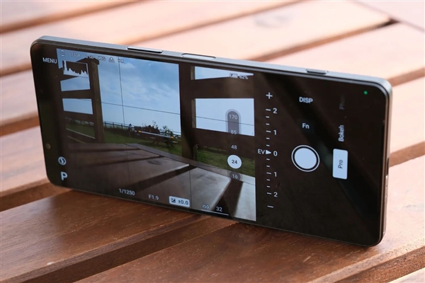 售價過萬！索尼Xperia 1 VI圖賞：無挖孔全面屏 行業(yè)罕見