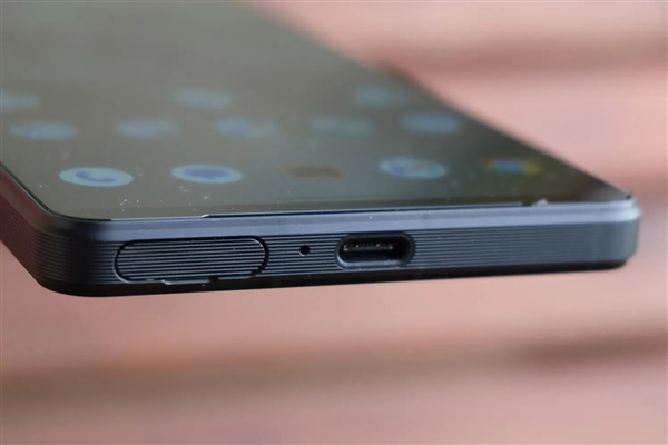 售價過萬！索尼Xperia 1 VI圖賞：無挖孔全面屏 行業(yè)罕見