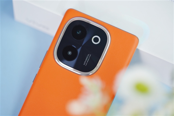 旗艦素皮+6000mAh大電池！vivo Y200圖賞