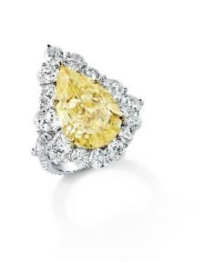 熠熠群星佩戴Chopard蕭邦臻品杰作 亮相第77屆戛納電影節鄭保瑞執導電影《九龍城寨之圍城》（Twilight of the Warriors Walled in）首映禮