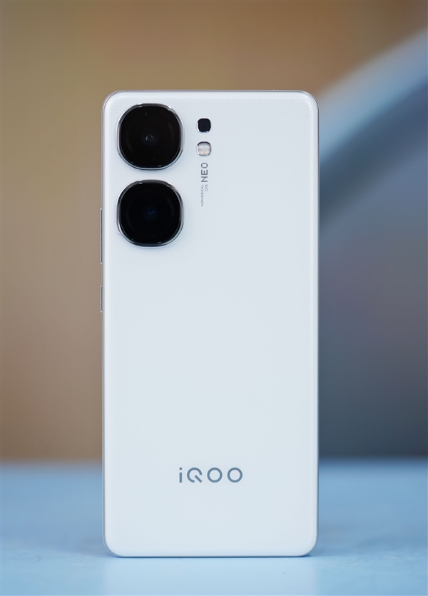 首批搭載天璣9300+!iQOO Neo9S Pro圖賞