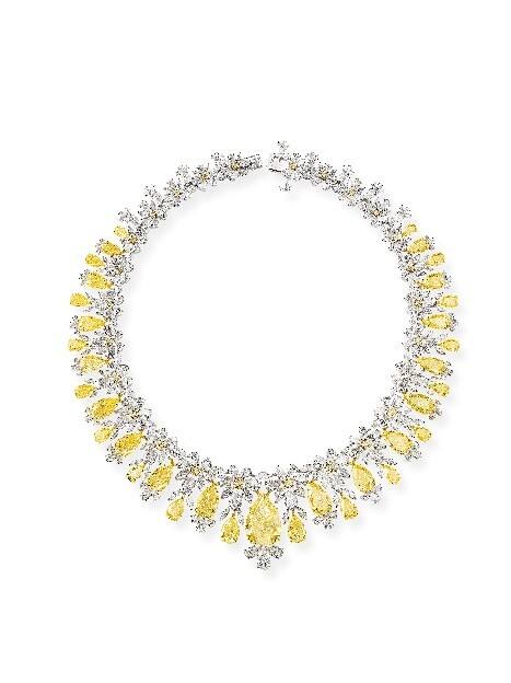 熠熠群星佩戴Chopard蕭邦臻品杰作 亮相第77屆戛納電影節鄭保瑞執導電影《九龍城寨之圍城》（Twilight of the Warriors Walled in）首映禮
