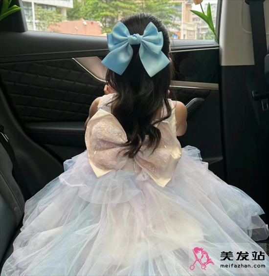 小女孩夏季扎發 可愛軟萌超百搭