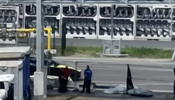 外觀內(nèi)飾有望大幅調(diào)整！新款Model Y實(shí)車現(xiàn)身柏林超級工廠 