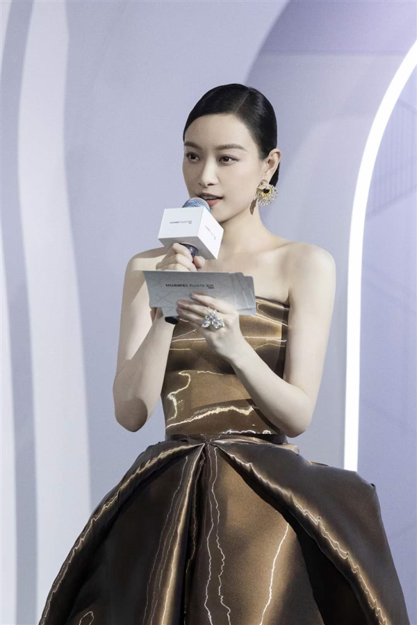 HUAWEI Pura 70銳意風尚之夜登陸上海：何剛詮釋“銳意向前”品牌精神