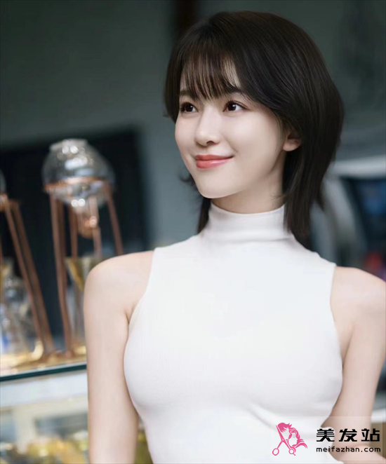 日系風格女生短發 圓臉大臉女生參考