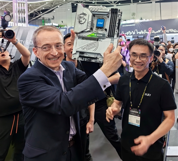 微星主板首秀CAMM2、Mini_CUDIMM兩大革命性內存！下代普及四大徒手DIY設計