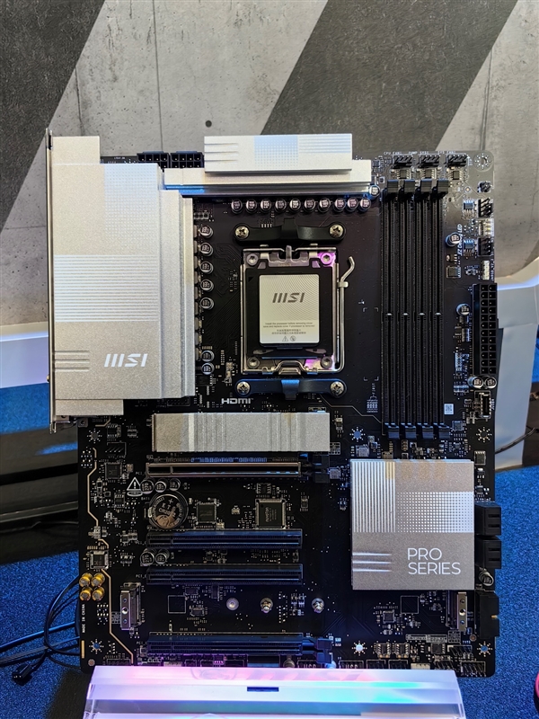 微星主板首秀CAMM2、Mini_CUDIMM兩大革命性內存！下代普及四大徒手DIY設計