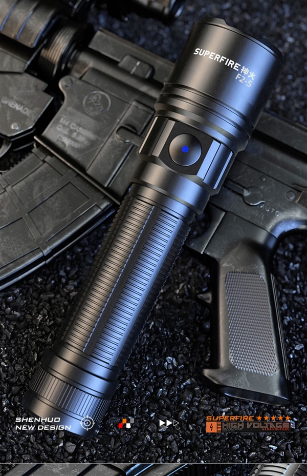 遠近兩用 戰術伸縮變焦：神火強光手電筒9.9元包郵