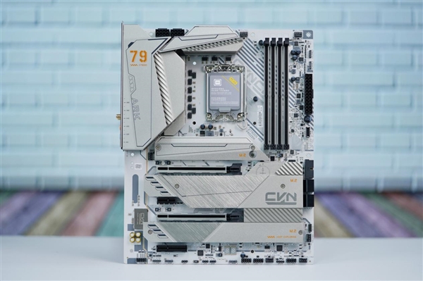 支持i9-14900K！七彩虹VCN Z790D5 ARK FROZEN方舟主板圖賞