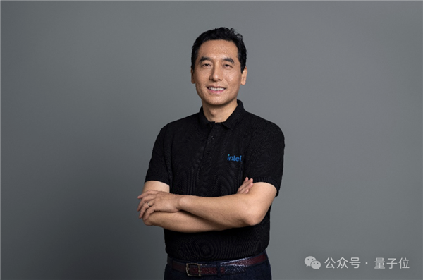 CPU、GPU的互連從1米飆至100米 英特爾：你相信光嗎？