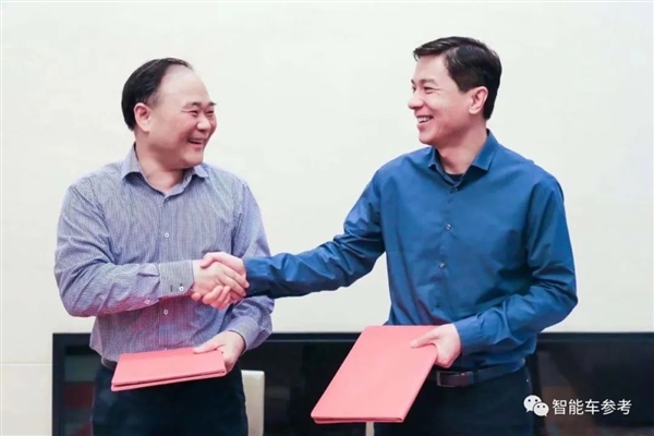 小米汽車越火爆：極越越懷才不遇