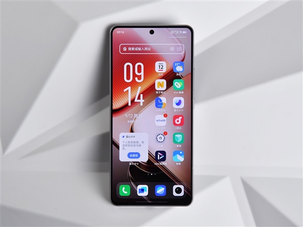 iQOO Z9 Turbo+上手：性能猛獸+續航怪獸