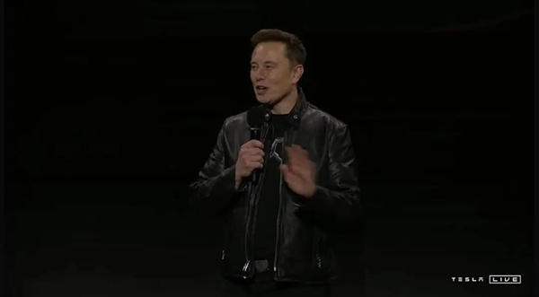 遲到50分鐘的馬斯克喂給我們三張大餅