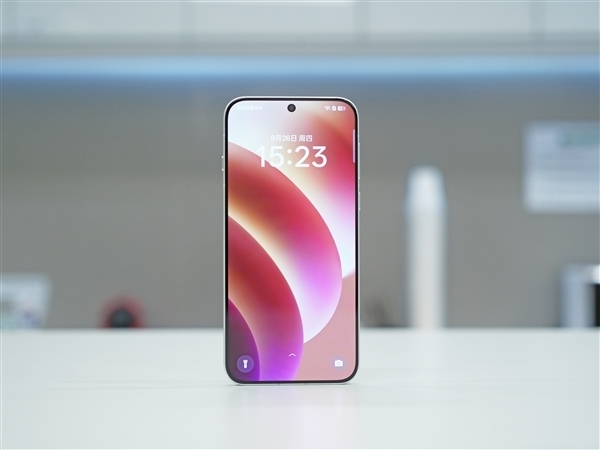 OPPO Find X8 Pro續(xù)航稱(chēng)王：實(shí)測(cè)滿(mǎn)電追劇29小時(shí) 碾壓iPhone 16 Pro Max