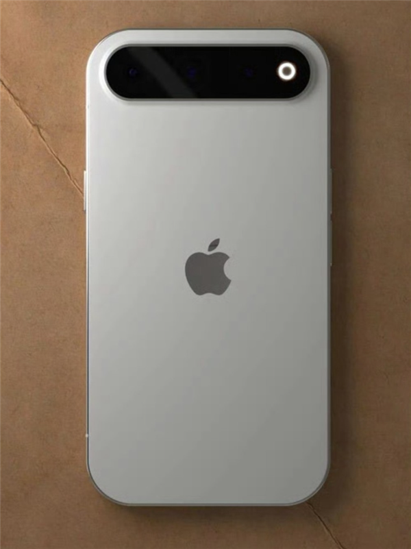 六年磨一劍！iPhone 17 Air真機泄露：橫向三攝設計大變革