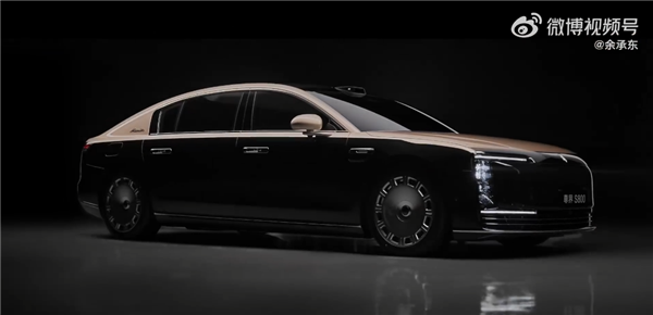 華為百萬級旗艦轎車！尊界S800黑金雙拼色登場：又尊又壕