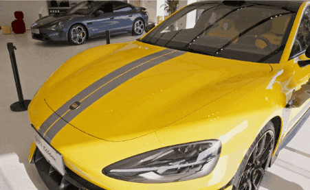看完小米SU7 Ultra的實車：我覺得賣80萬真不算貴