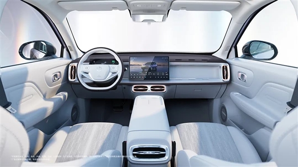 定位10-15萬元 零跑B10內飾官圖發(fā)布：副駕駛六個拓展口