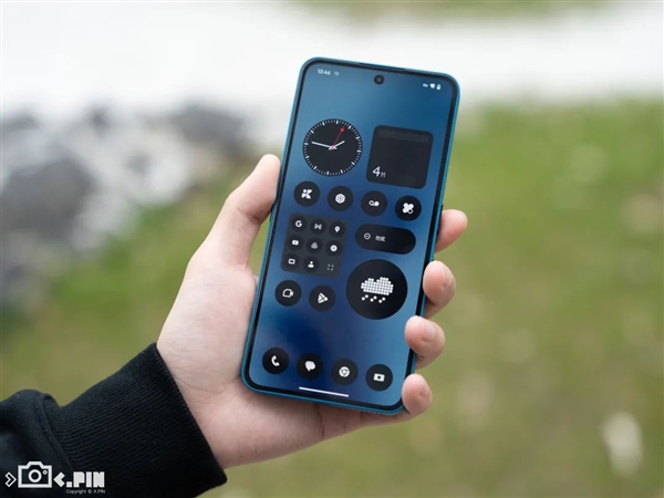 2000塊的Nothing Phone 現在也開始堆料了