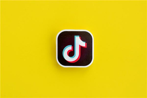 異瞳男生回應不到一個月漲粉200萬：跟做夢一樣