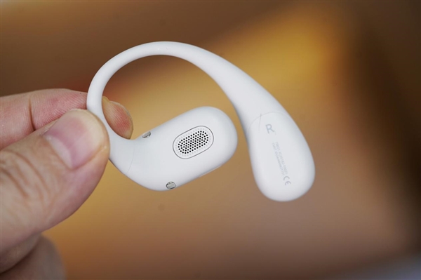 華為首款開放式耳掛耳機！FreeArc圖賞