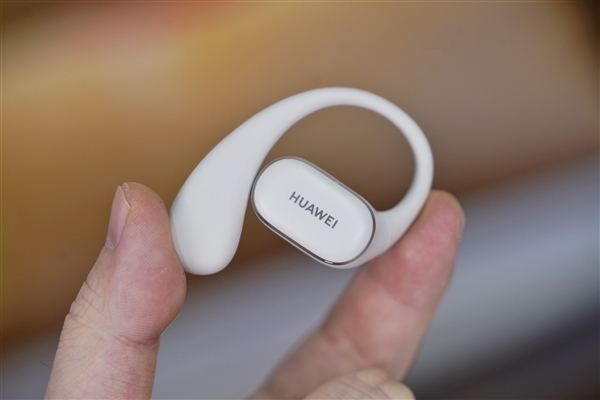華為首款開放式耳掛耳機！FreeArc圖賞