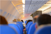 一航班顛簸嚴重備降石家莊 乘客：好多人被嚇哭了