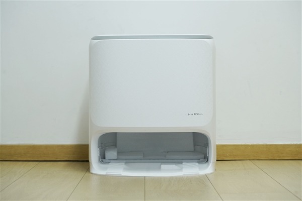 履帶式熱活水循環(huán)洗地！云鯨J6圖賞